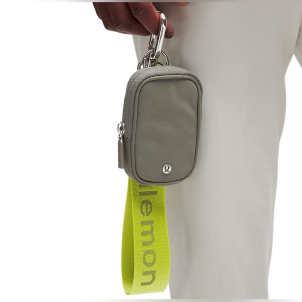 NWT Lululemon City Essential Bag + Nano Clip Pouch – Sage Grey  (Set) - Picture 6 of 15